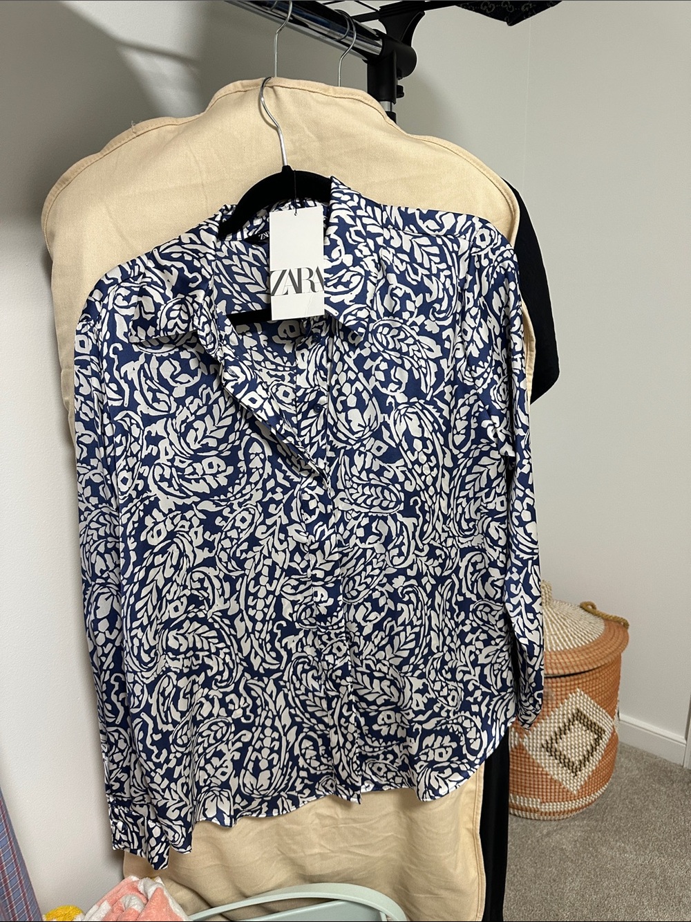 ZARA Navy & White Floral-Print Long Sleeve Button-Down Shirt